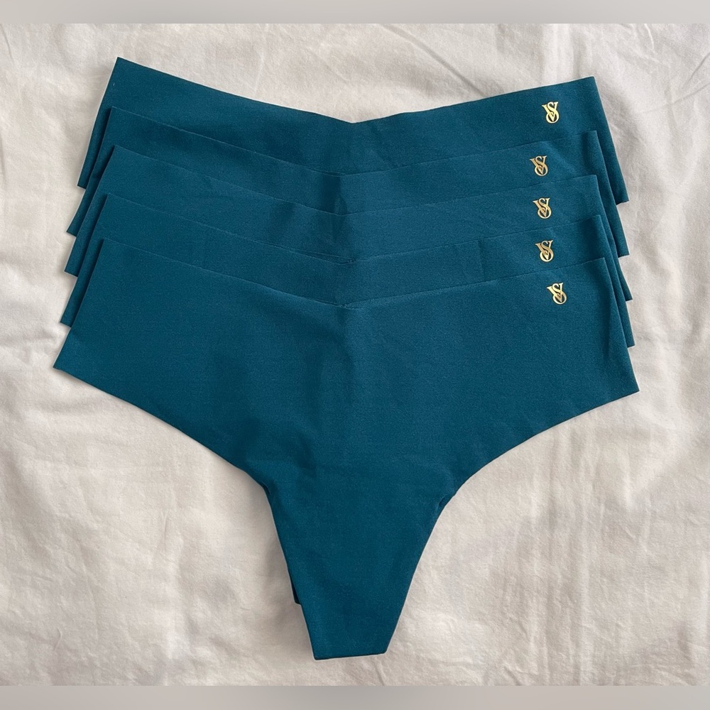 VICTORIA’S SECRET 5 Thong Panties Size M